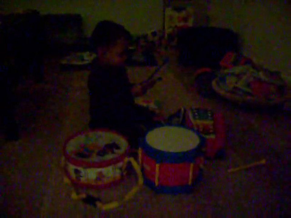 Yano drummer