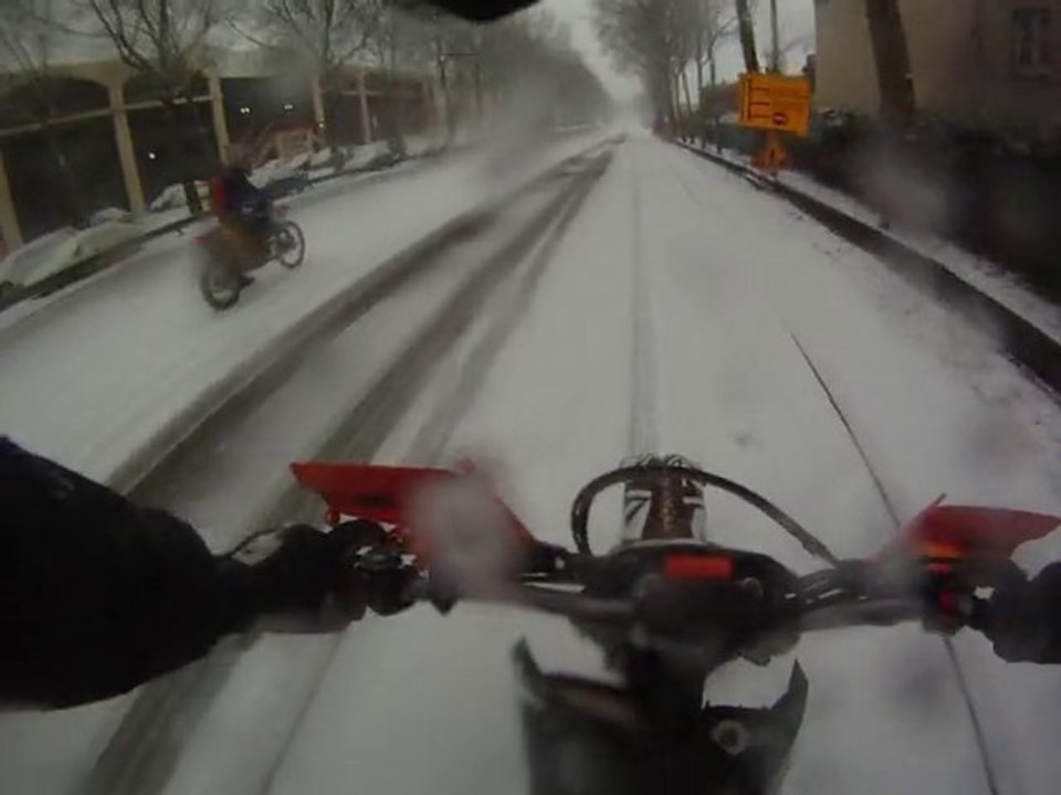 départ dans Rouen 1ère gamelle lol