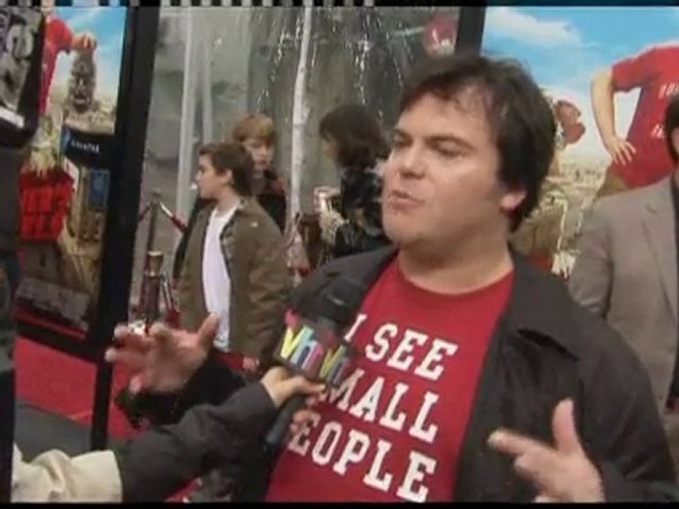 Jack Black hits red carpet for Gulliver's Travels