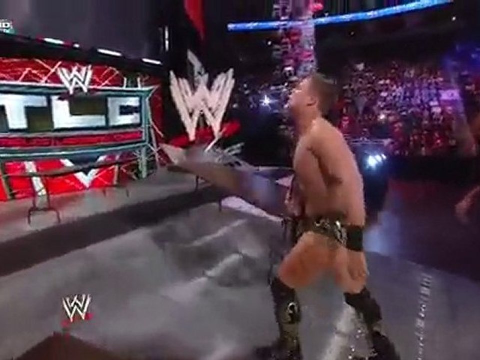 WWE TLC 2010 Part 6/10 (HD)
