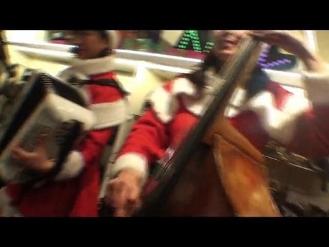 galeries lafayettes by bnp paribas show chaud noël CANNES