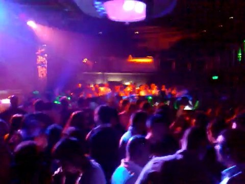 16 Nisan 2010 Tarkan @ Soho Plus Izmir Turkey