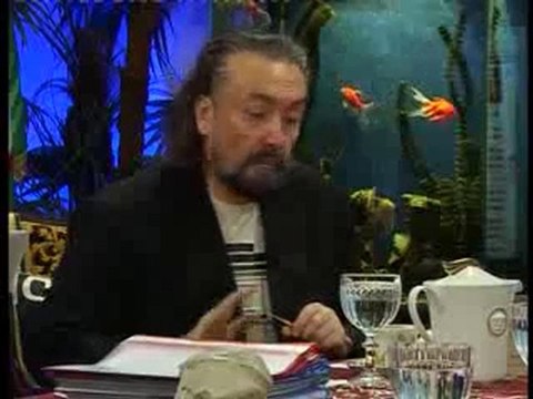 Münafık, Müslümanlara iyilik gelmesini istemez.