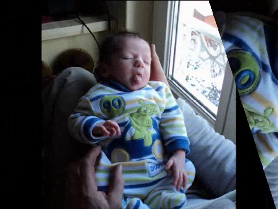 DANS LES BRAS DE PAPA MAMAN !!!