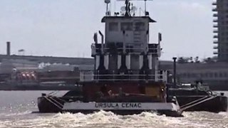 Mississippi river traffic of New Orleans from the ferry