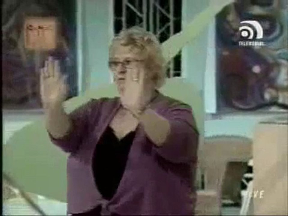 Dicke Tänzerin Lena bei Kanal Telemedial 1/2