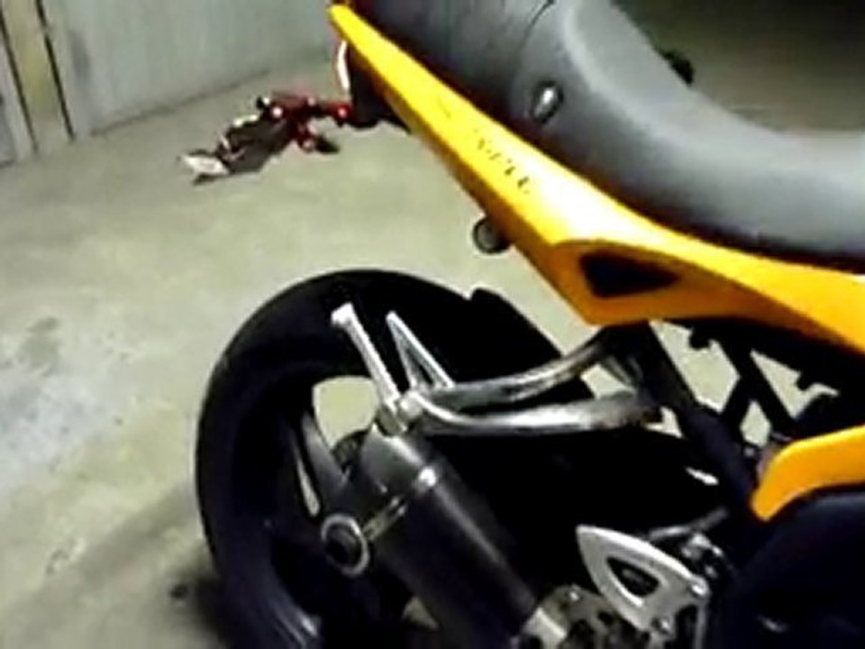 Speed Triple "OrangeMecanick" 1050 , carbone SC-Project