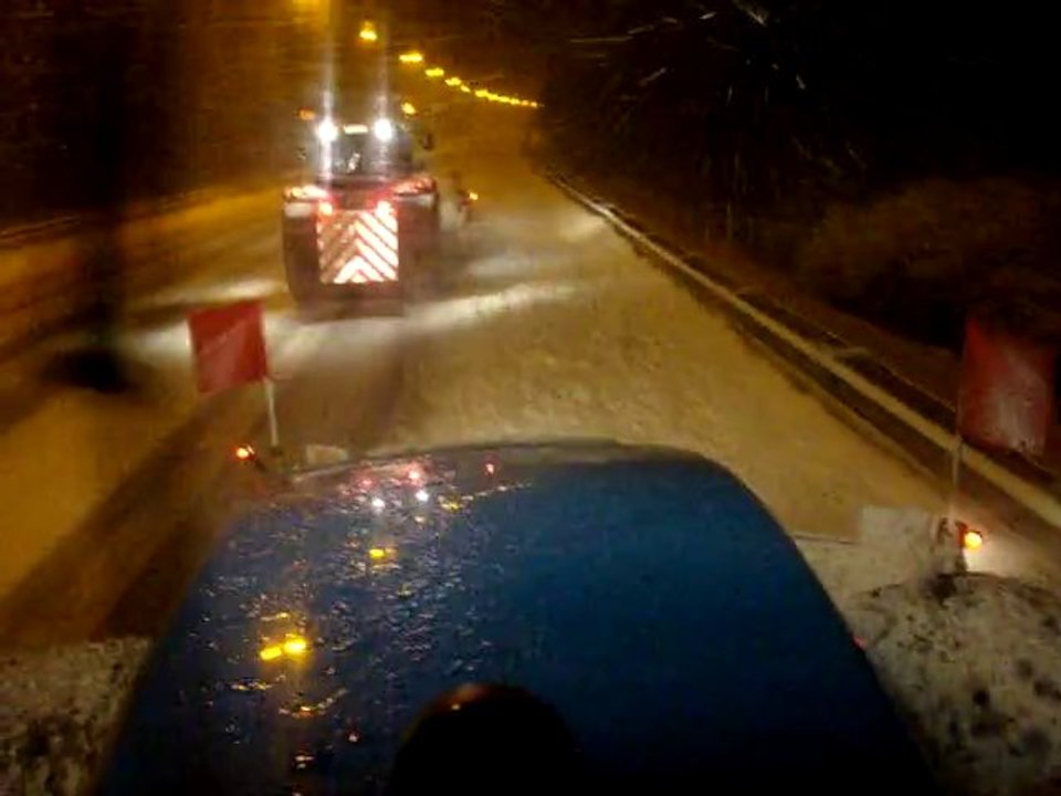 Déneigement E25 003
