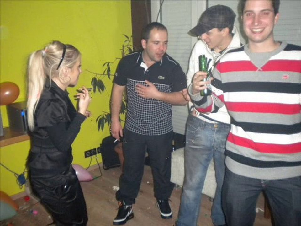 clip de tout droitoms