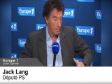 Jack Lang égratigne Manuel Valls sur les 35 heures