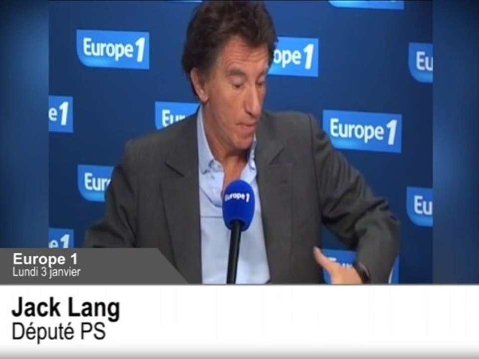 Jack Lang égratigne Manuel Valls sur les 35 heures