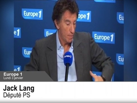 Jack Lang égratigne Manuel Valls sur les 35 heures