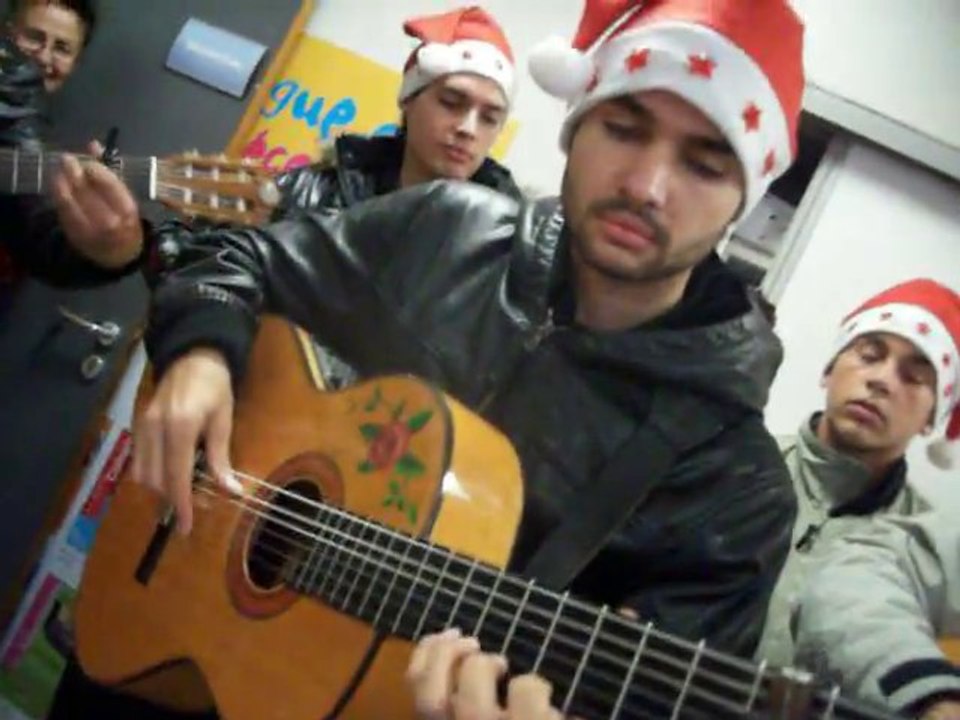 Gipsy Noël : visite musicale et amicale au bureau