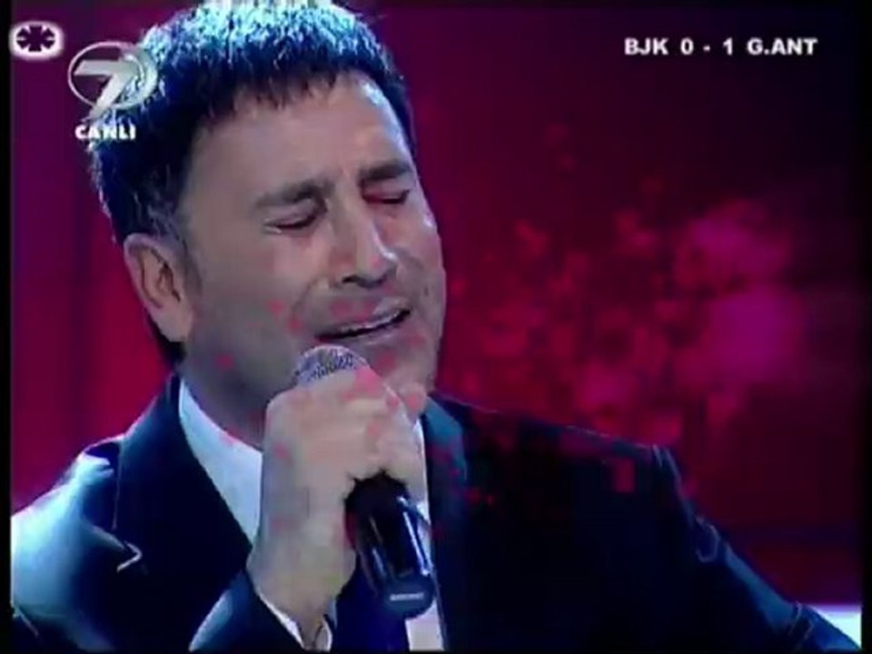 İzzet Yıldızhan - Potpuri *Haylo Gelin* *Seven Ölür*