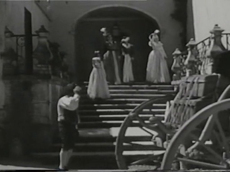 CINEMA PORTUGUÊS - «AMOR DE PERDIÇÃO» - VIDEO 2