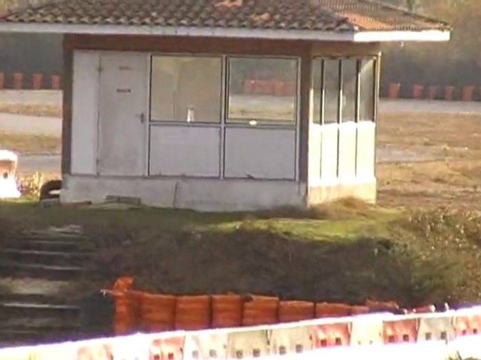 brad 106 xsi contre s16 circuit de merignac 19 decembre 2010