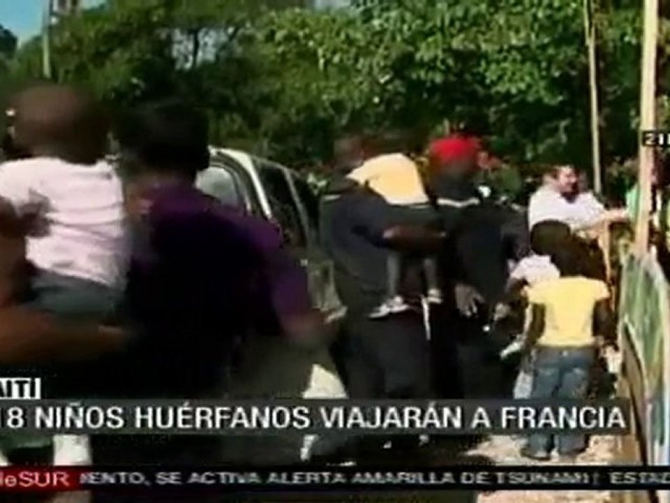 Niños haitianos huérfanos viajan a Francia con...
