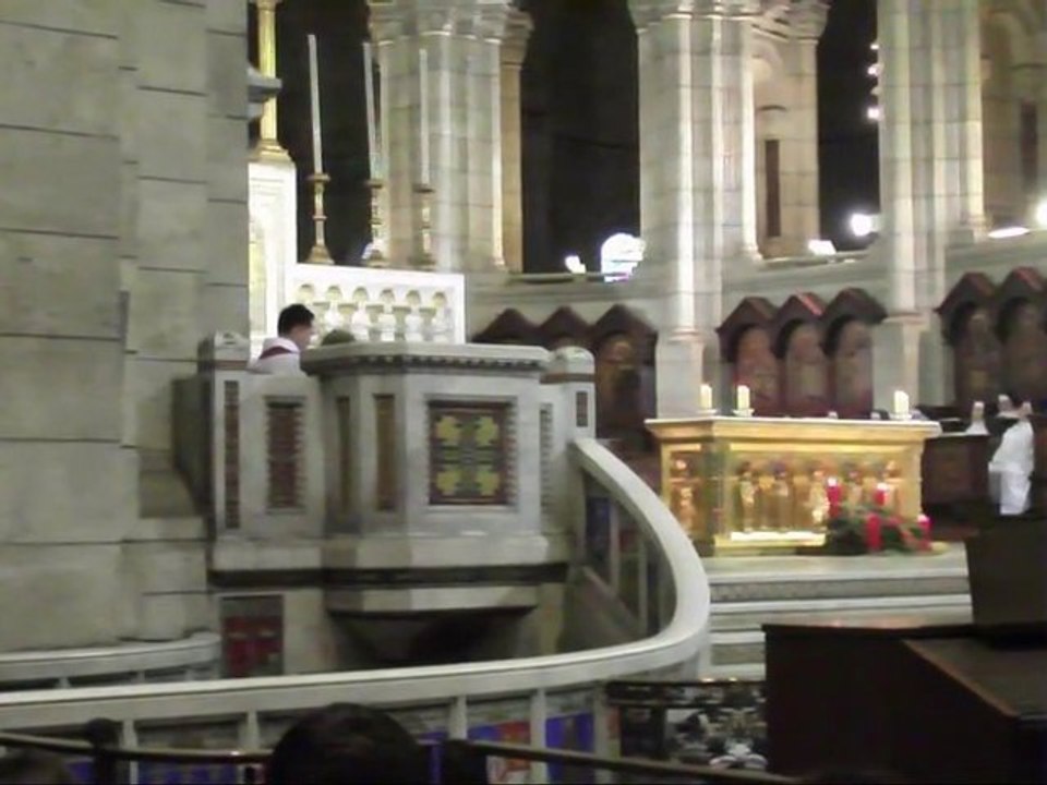 chant des soeurs Bénedictine au Sacré Coeur