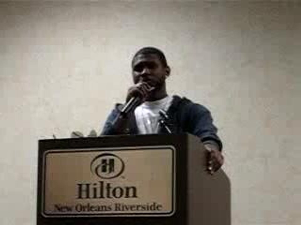 Usher Visits Dillard