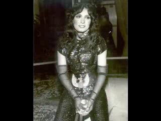 LOREDANA BERTE  BAMBOLE  NON CE' UNA LIRA " UADDA DA DA "