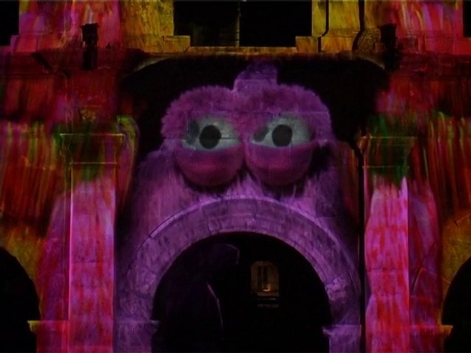 Spectacle son et lumière aux arènes de Nîmes