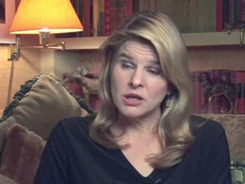 Dog Ownership: Traveling And Vacations : How do I keep my dog safe when traveling in a boat?