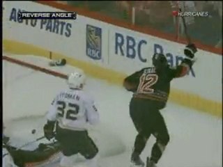 Hurricanes - Ducks Highlights (12/18/10)