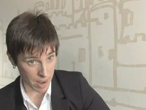 Finding A Property To Rent : What does 'per calendar month' (pcm) mean?