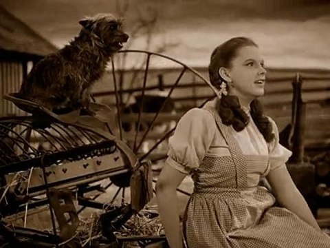 Over the Rainbow ~ Judy Garland (The Wizard Of Oz 1939)