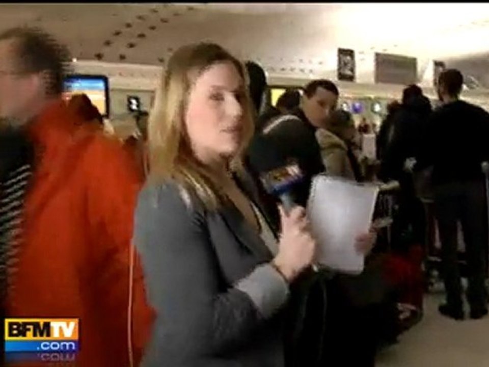 Roissy : des milliers de personnes bloquées