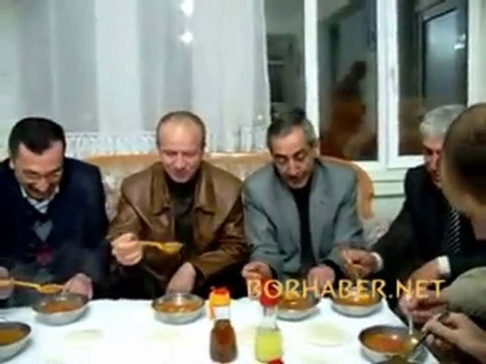 Bor MHP den Arabaşı ziyafeti