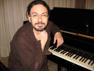 Μαριος Στροφαλης - Με Μαυρο Χρωμα