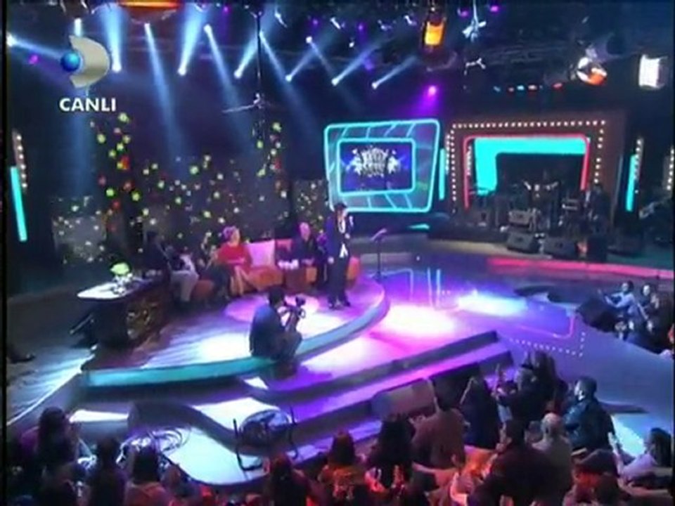 Sefa Kabasakal - Doktor Canli Perf.(Beyaz Show 29.10.2010)