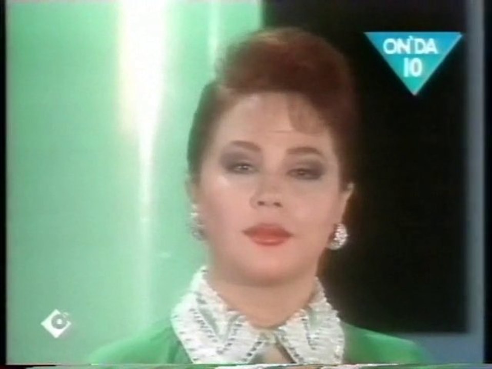 Safiye Soyman -EZDINIZ BENI YILLAR video NOSTALJI özel arsiv