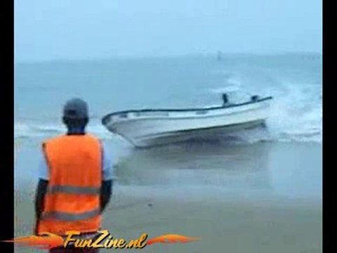 0053 - Régis chute de son bateau