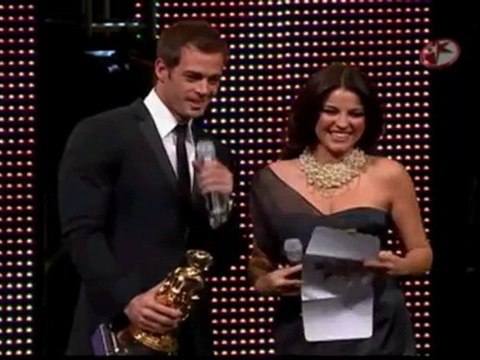 Presenta Premio Gran Celebracion Televisa || Maite Perroni