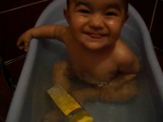 mustafa barış banyo yaparken videosu