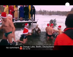 Bain de Noël dans des eaux gelées - no comment