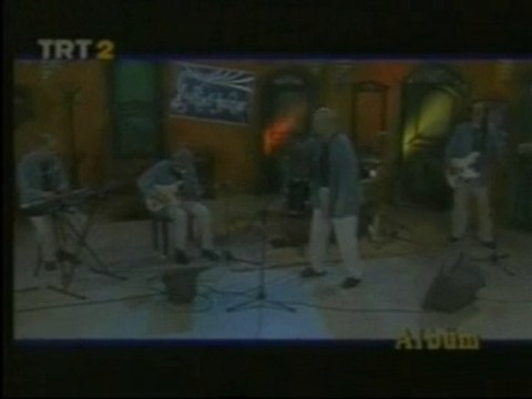 MAVİ IŞIKLAR - Johnny B. Goode (TRT2 - Album'den /8.12.2000)