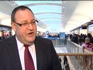 Stores slash prices in bid to woo shoppers