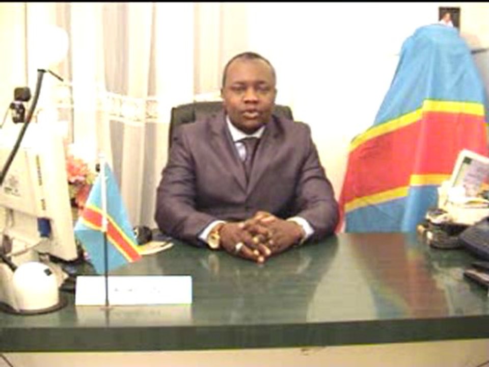 AUGUSTIN MUKAMBA  ANNONCE  LE  RETRAIT  DE  SA  CANDIDATURE