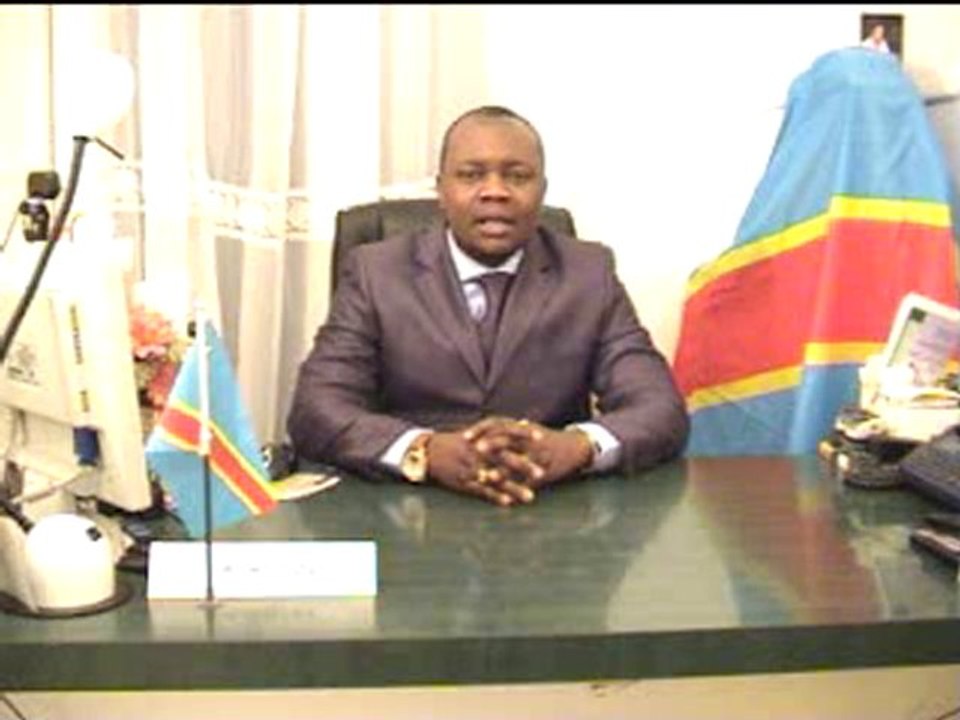 AUGUSTIN MUKAMBA  ANNONCE  LE  RETRAIT  DE  SA  CANDIDATURE2