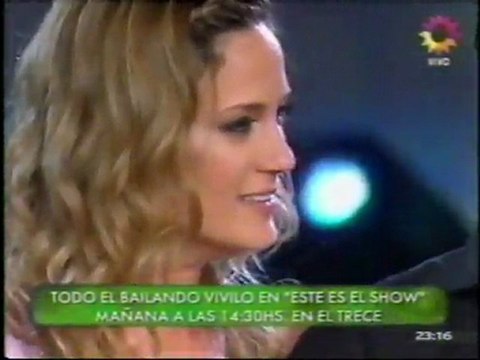 Paula en SM 2 (previa Música de Películas 2) - 06 de Diciembre 2010