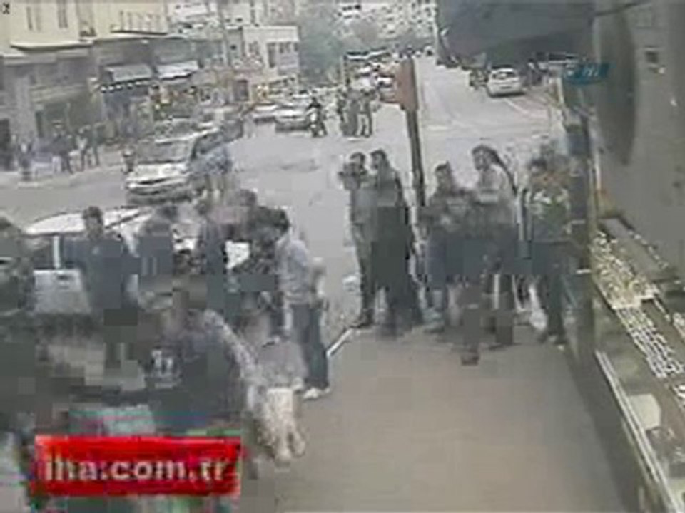 Kırmızıda geçince! (Video) - www.olay53.com