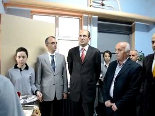 ANADOLU LİSESİNE LABORATUVAR HEDİYE EDİLDİ