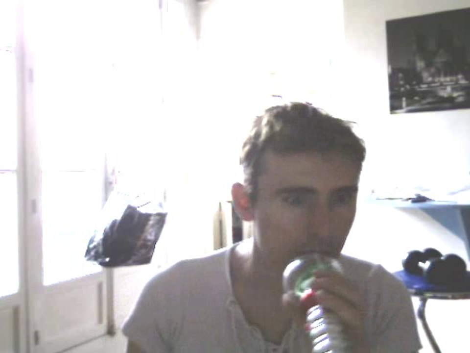 Wiwi égratigne "european female"