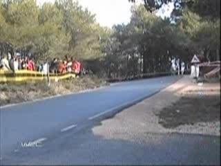 Crash voiture de rally ....