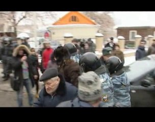 Al menos 20 detenidos en las protestas a favor de Mijail...