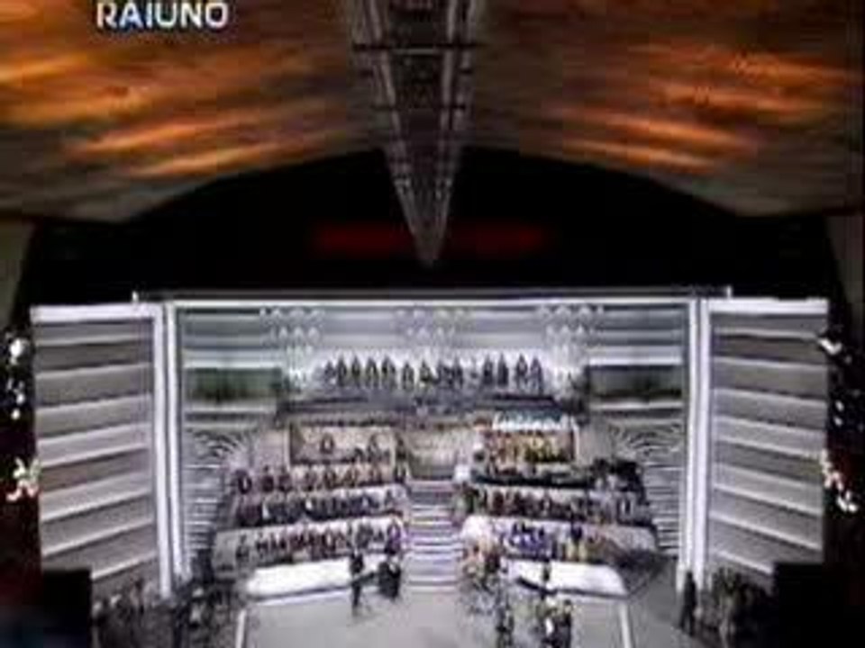 Madonna - Take a bow
