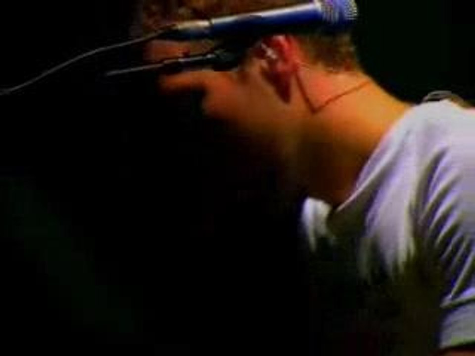 Coldplay - Clocks - Live Manchester